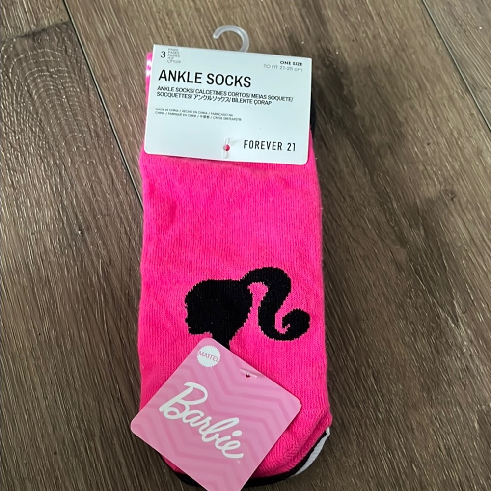 NWT! Forever 21 Barbie Pink Ankle Socks-3 pair